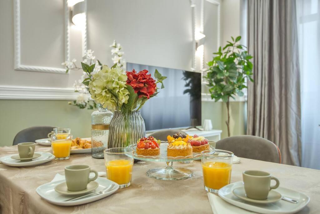 Charming Apart New 2 Bedrooms With Aircon Paris Eksteriør billede