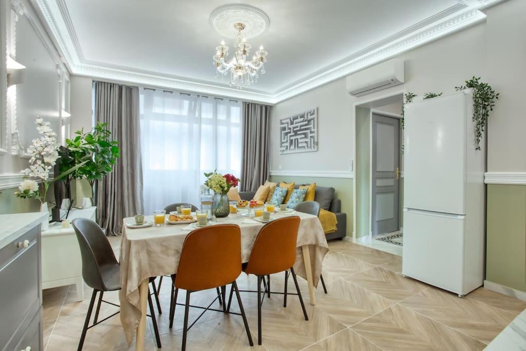 Charming Apart New 2 Bedrooms With Aircon Paris Eksteriør billede