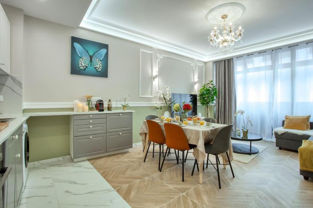 Charming Apart New 2 Bedrooms With Aircon Paris Eksteriør billede